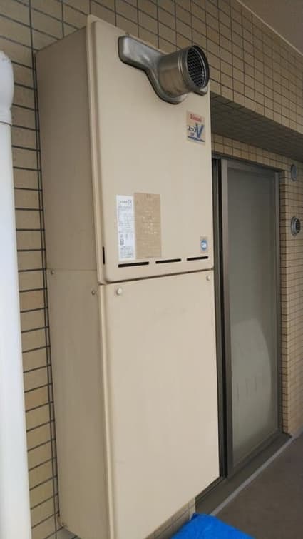 東京都墨田区でのRUF-A2405SAT-L(B)への交換工事前の状態（浅草店）