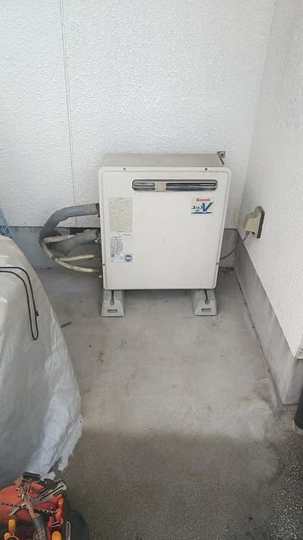 愛知県名古屋市中村区でのRUF-A2400SAG(B)への交換工事前の状態（中村店）