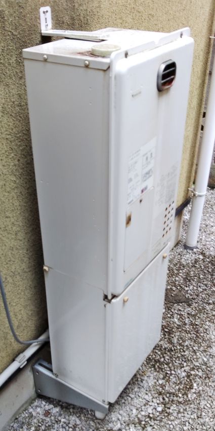東京都杉並区でのGH-1210W6H BLへの交換工事前の状態（杉並店）