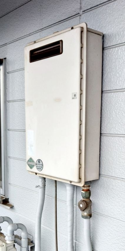東京都調布市でのRUX-A1616W(A)-Eへの交換工事前の状態（杉並店）