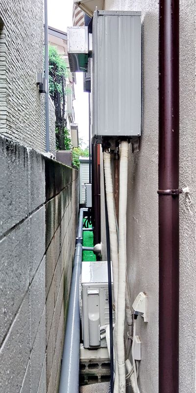 東京都杉並区でのRUF-UE200FSAWへの交換工事前の状態（杉並店）