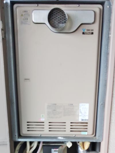 愛知県春日井市でのRUFH-A2400SAT2-3(A)への交換工事前の状態（春日井店）
