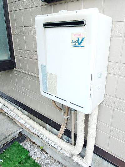埼玉県さいたま市岩槻区でのRUF-E240ESAWへの交換工事前の状態（川越店）