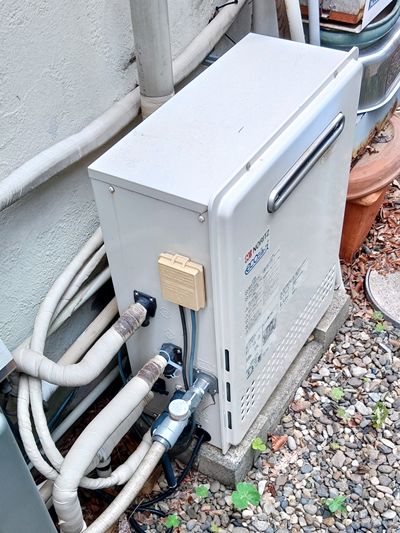 東京都杉並区でのGT-C2472AR-1 BLへの交換工事前の状態（練馬店）