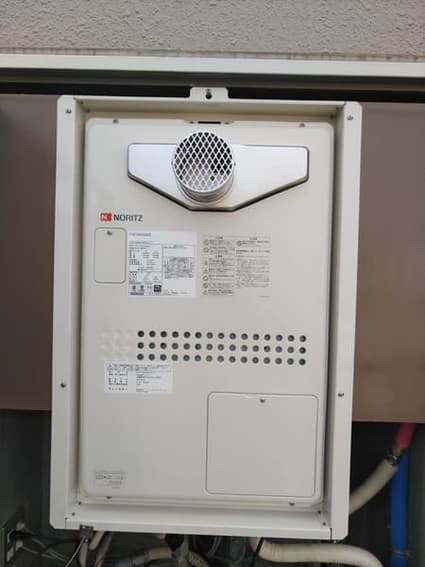 交換取替工事事例【GTH-2434SAWX6H-Tからの給湯器交換】1/1 交換取替工事事例【GTH-2434SAWX6H-Tからの給湯器交換】1/1